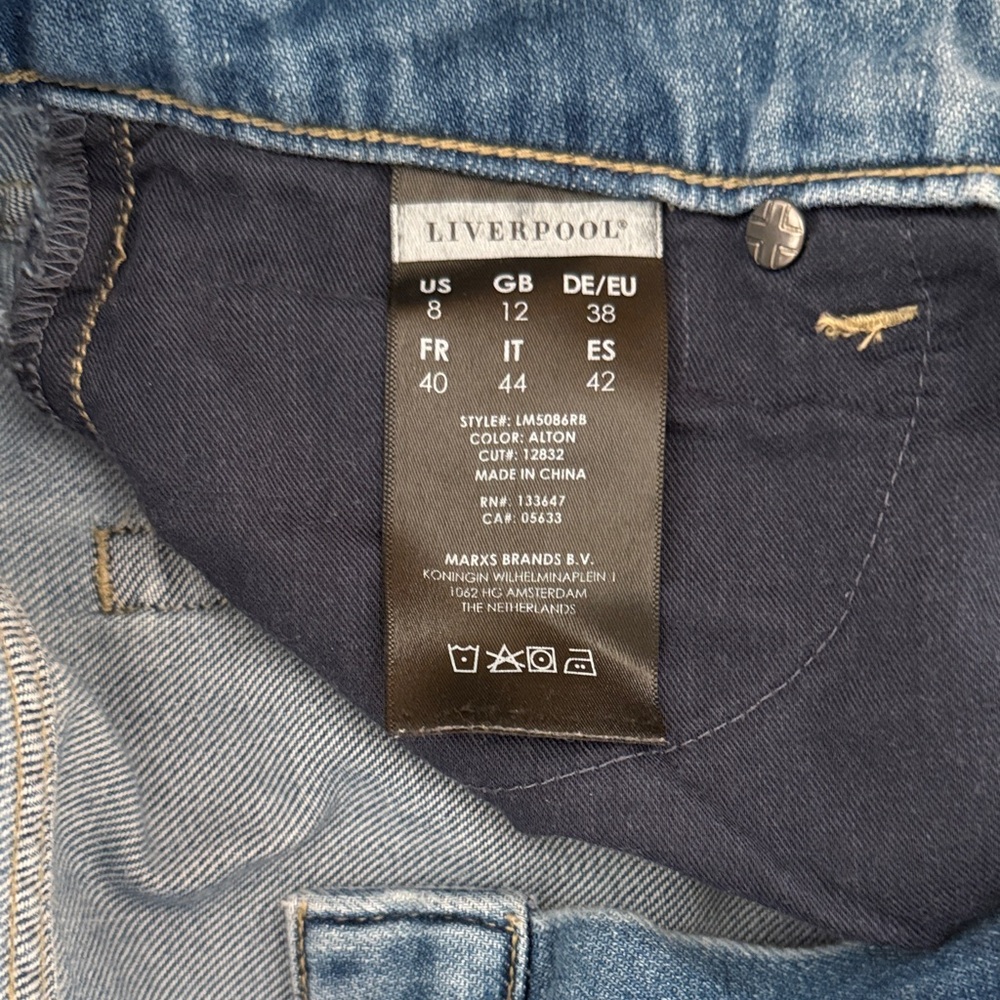 Liverpool Crop Boyfriend Light Blue Jeans - Picture 3 of 4